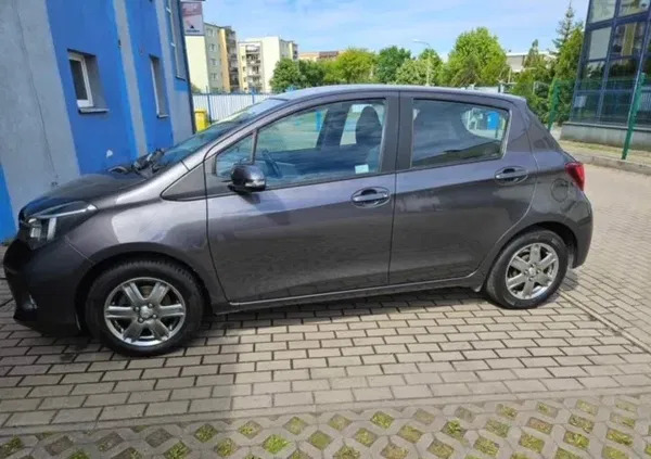 toyota kujawsko-pomorskie Toyota Yaris cena 45400 przebieg: 58200, rok produkcji 2015 z Bydgoszcz